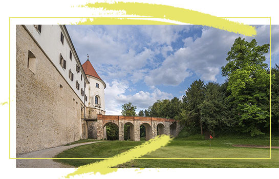 Il castello di Mokrice - dal lato